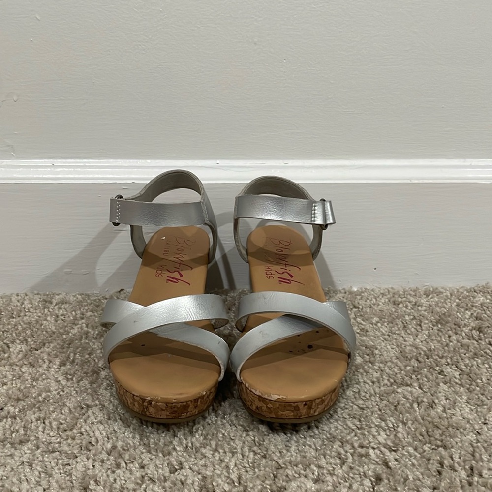 Girls Blowfish wedges
